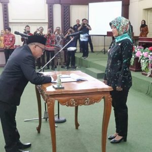 Wakil Gubernur Lampung Lantik Komisioner KI Periode 2020 – 2024