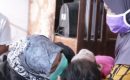 Ringankan Beban Masyarakat Terdampak Covid-19, Pemprov Lampung Bagikan Bantuan untuk Penyandang Disabilitas di Teluk Betung Utara, Bandarlampung