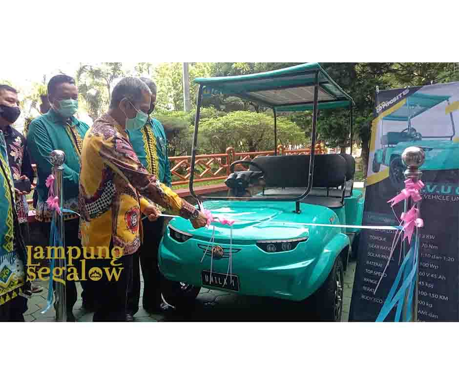 Rektor Unila Launchingkan Mobil Listrik