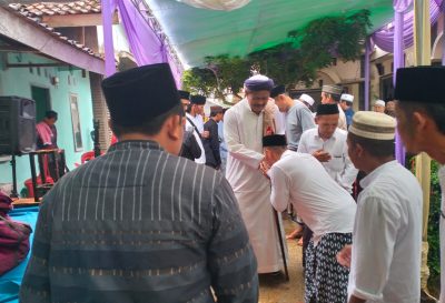 Abuya Nuh Nawawi Albantani Kunjungi Keluarga Miko Bagus Kurniawan di Bandarlampung