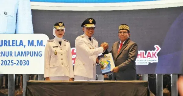 Sertijab Gubernur Lampung dan Ketua TP PKK, Rahmat Mirzani Djausal Resmi Pimpin Provinsi Lampung