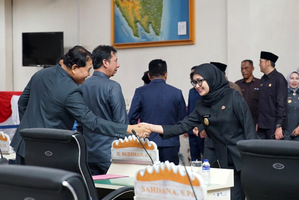 Rapat Paripurna Tingkat Il: Perkuat Komitmen dan Tindak Lanjut Rekomendasi untuk Tata Kelola Keuangan yang Lebih Baik