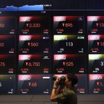 IHSG Berpotensi Lanjutkan Koreksi, Uji Level Psikologis 8.000 pada Kamis (16/10)