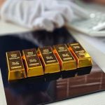Harga Emas Antam Naik Tipis, Galeri24 Justru Turun, Ini Rinciannya!
