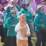Senam “Payu Kidah” Meriahkan HUT KORPRI ke-54 dan Peringatan Hari Ibu ke-97 di Lapangan Korpri