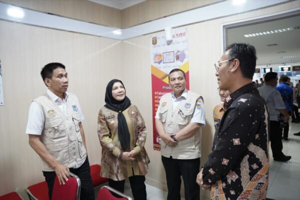 Wamendagri Sidak Bandar Lampung, Uji Penerapan WFH ASN Tanpa Ganggu Pelayanan Publik