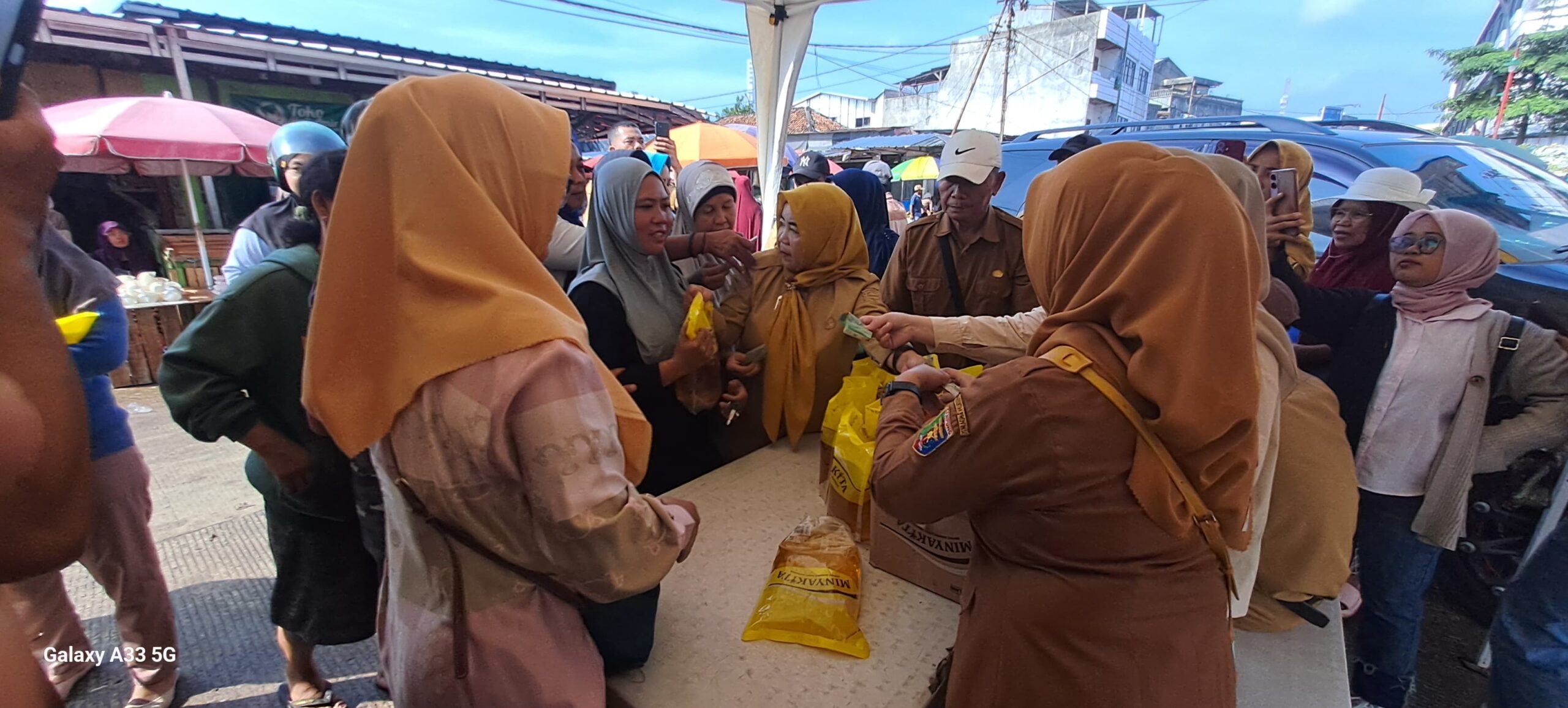 Pemprov Lampung Gelar Operasi Pasar Serentak MinyaKita di 15 Kabupaten/Kota untuk Kendalikan Inflasi