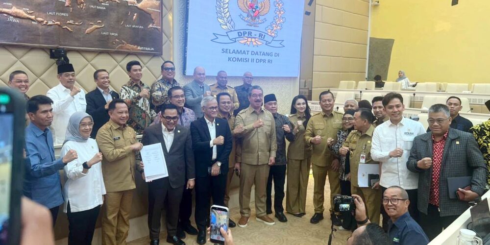 Bersama Apkasi, Bupati Radityo Egi Perjuangkan Nasib Honorer, PPPK dan Relaksasi Belanja Pegawai di DPR RI