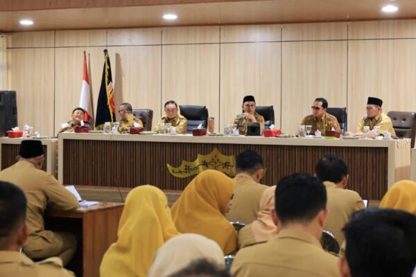 HUT ke-35 Lampung Barat, Bupati Parosil Ajak Warga Banggakan Adat Sai Batin