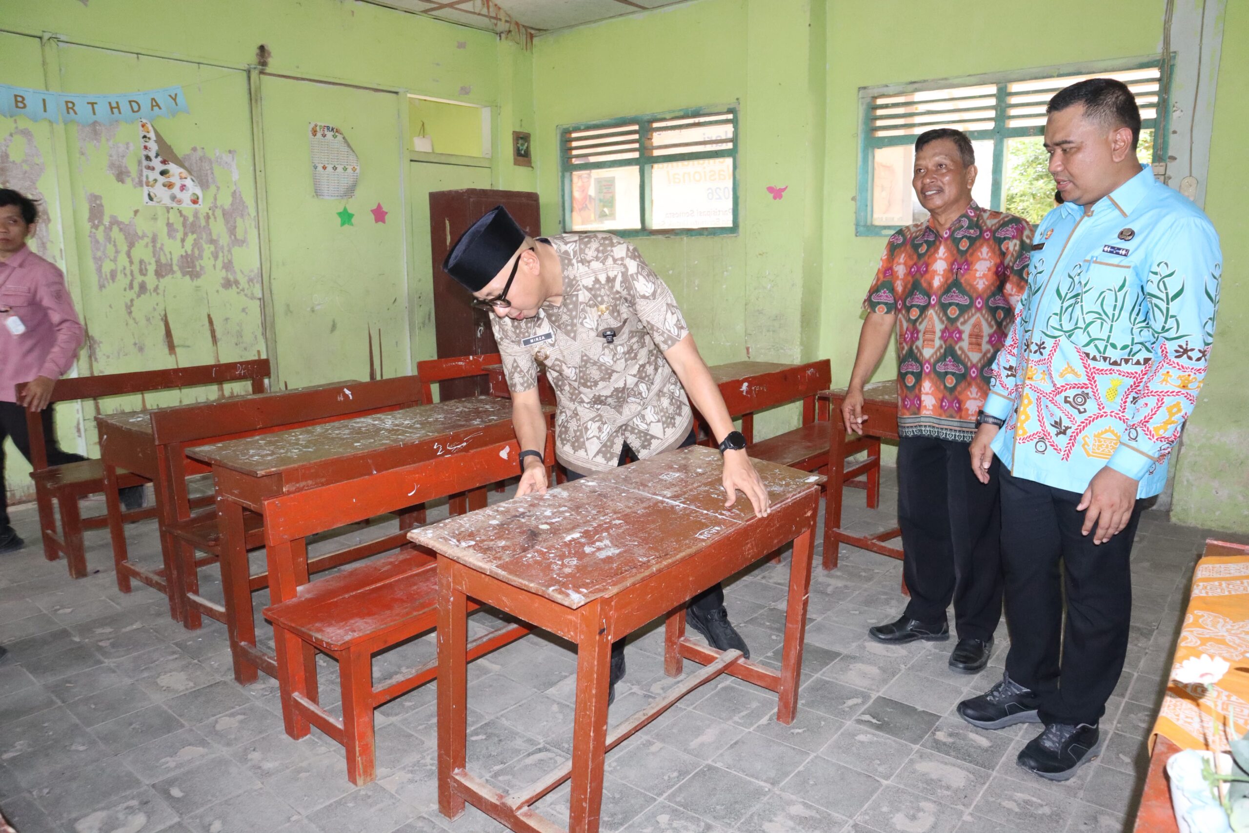 Gubernur Mirza Tinjau SDN 2 Rama Nirwana, Dorong Perbaikan Sarana Pendidikan