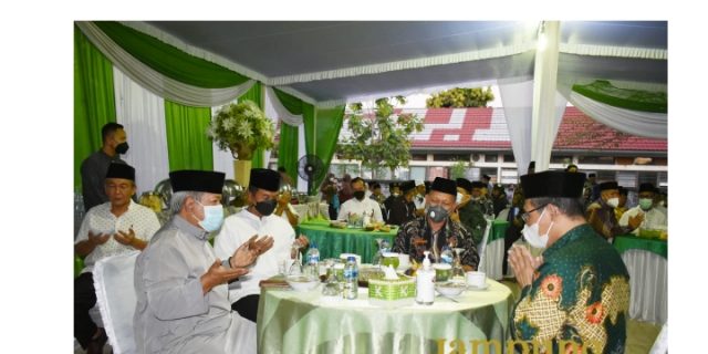 Jalin Silaturahmi, Danrem 043/Gatam Hadiri Acara Buka Bersama Keluarga Besar Nadahtul Ulama Provinsi Lampung