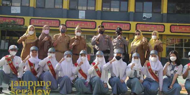 SMKN 3 Bandar Lampung mengelar upacara bendera merah putih